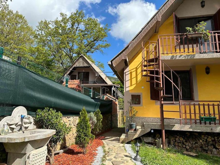 Cosy Mountain Villa In Nizepole Bitola Ngoại thất bức ảnh